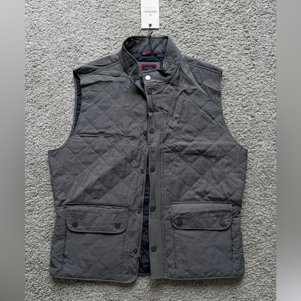 UNTUCKit Men's Woodcrest Quilted Vest, size L
